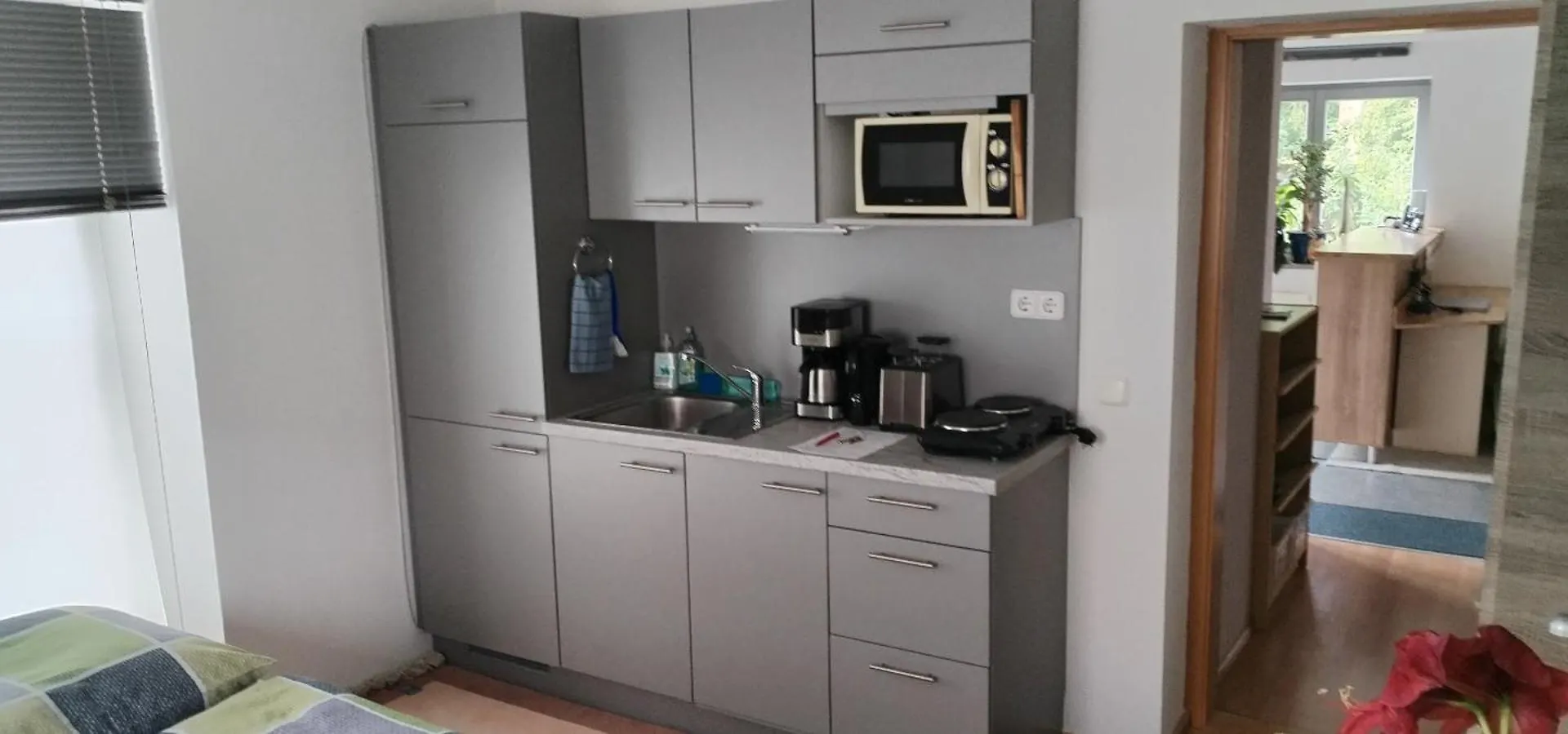 Praktisches Doppelzimmer Bei Nuernberg Mit Kuechenzeile 0*, Heroldsberg Germany