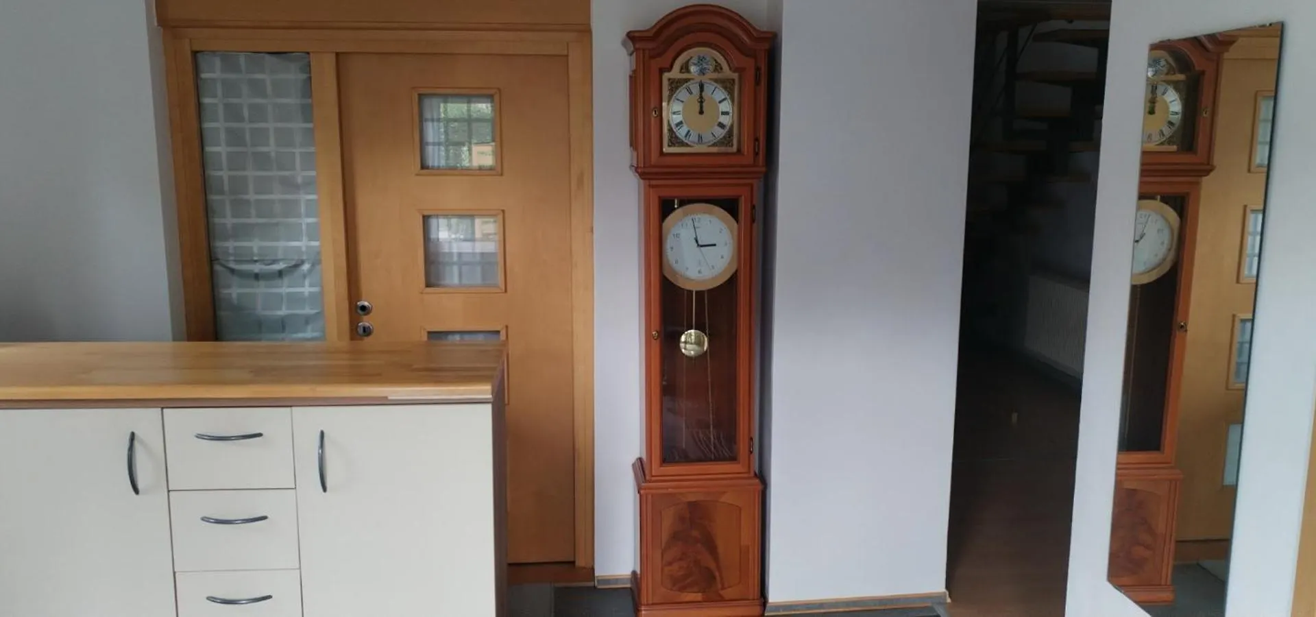 Praktisches Doppelzimmer Bei Nuernberg Mit Kuechenzeile Germany